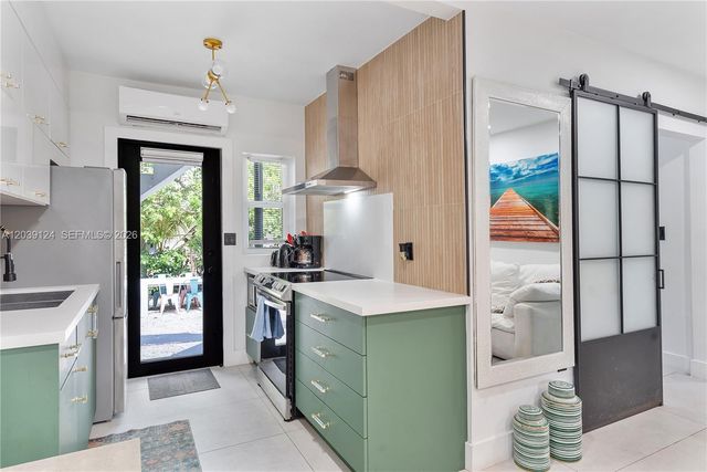 8270 NE 1st Pl 2, Miami, FL 33138