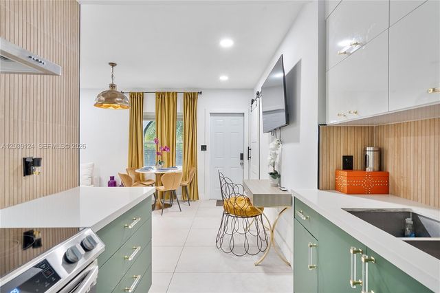 8270 NE 1st Pl 2, Miami, FL 33138