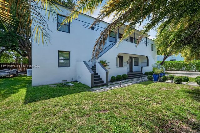8270 NE 1st Pl 2, Miami, FL 33138