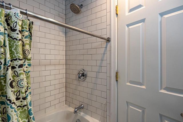 1429 E GUNN STREET, Appleton, WI 54915