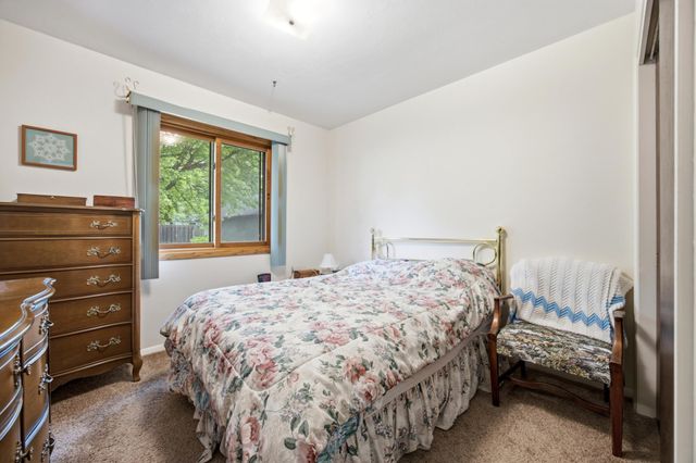 901 2nd Street E, West Fargo, ND 58078