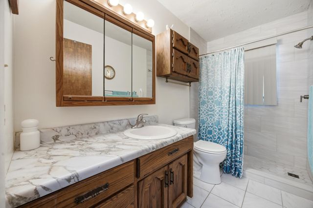 901 2nd Street E, West Fargo, ND 58078