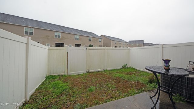219 Caldwell Loop, Jacksonville, NC 28546