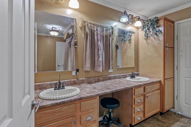 9450 Bueche Rd, Bueche, LA 70729