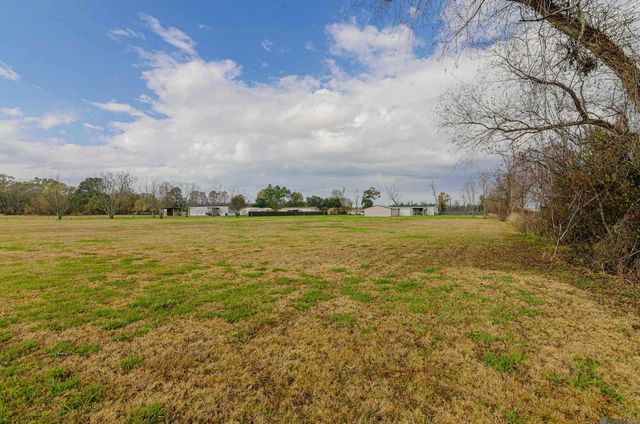 9450 Bueche Rd, Bueche, LA 70729
