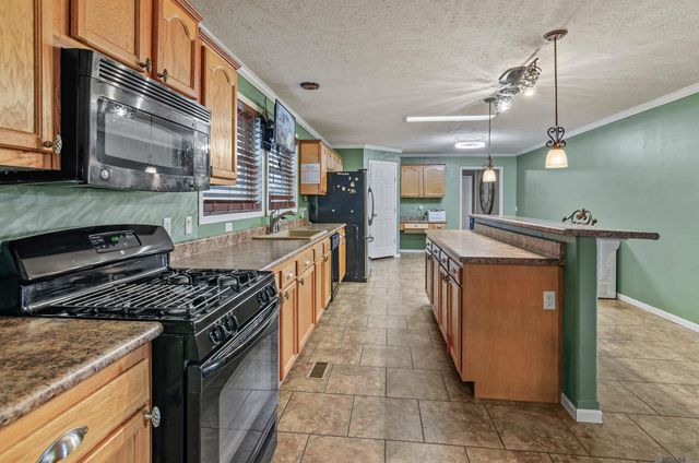 9450 Bueche Rd, Bueche, LA 70729