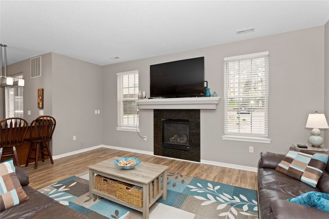 3031 Grand Avenue 116, Des Moines, IA 50312