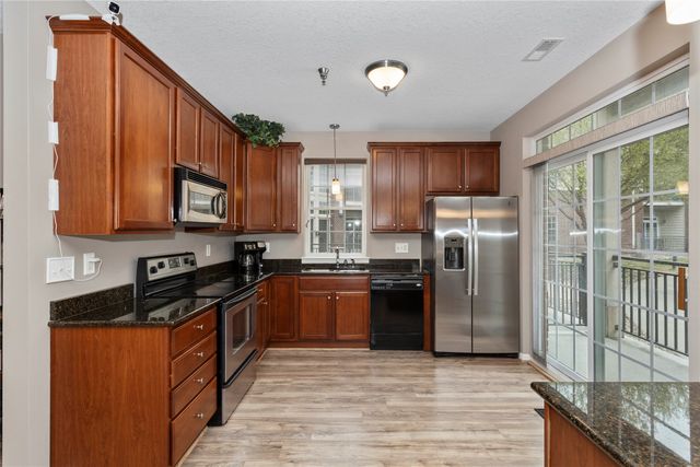 3031 Grand Avenue 116, Des Moines, IA 50312