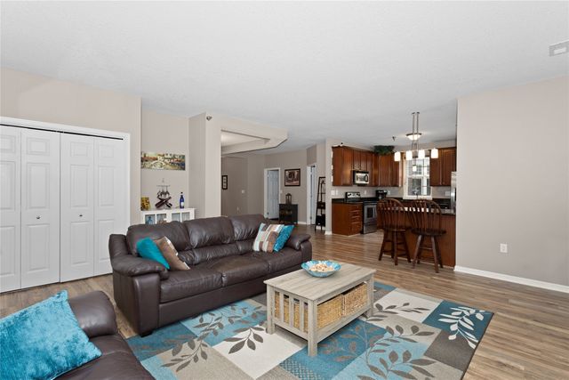 3031 Grand Avenue 116, Des Moines, IA 50312