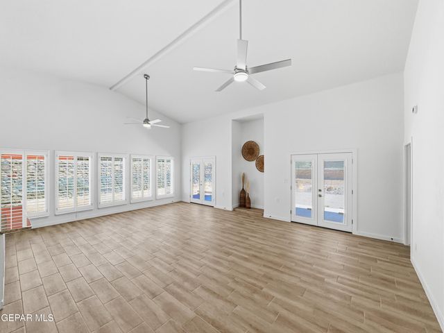 670 BLUFF CANYON Circle, El Paso, TX 79912