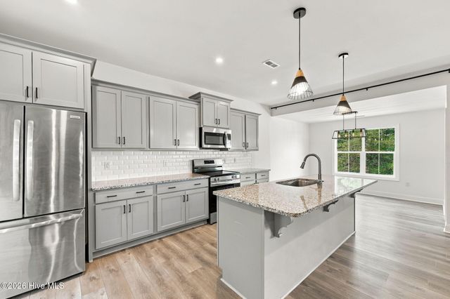 160 Falkirk Court, Carthage, NC 28327