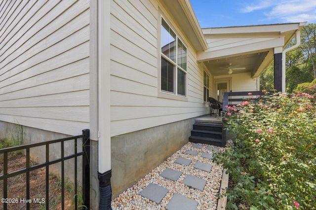 160 Falkirk Court, Carthage, NC 28327