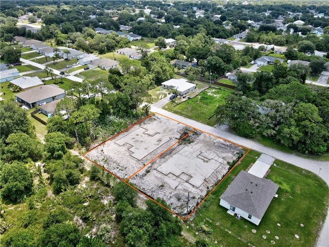 8535 105th Court, Vero Beach, FL 32967