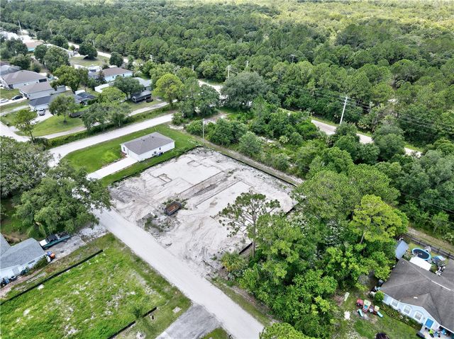 8535 105th Court, Vero Beach, FL 32967