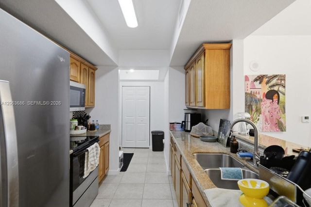 4242 NW 2nd Street 807, Miami, FL 33126