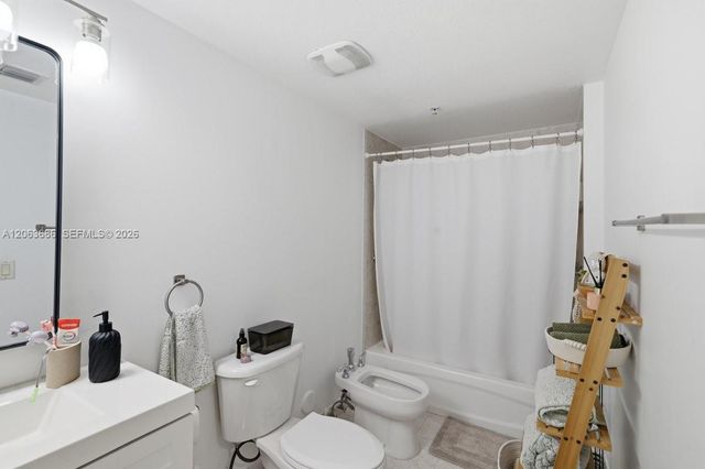 4242 NW 2nd Street 807, Miami, FL 33126