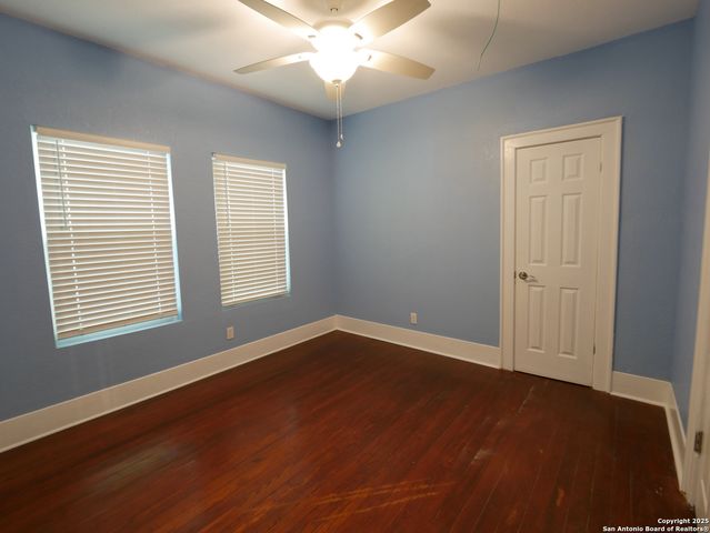 1142 W Lynwood, San Antonio, TX 78201