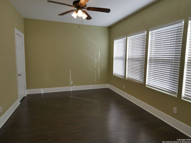 1142 W Lynwood, San Antonio, TX 78201