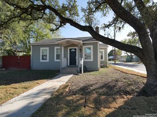 1142 W Lynwood, San Antonio, TX 78201