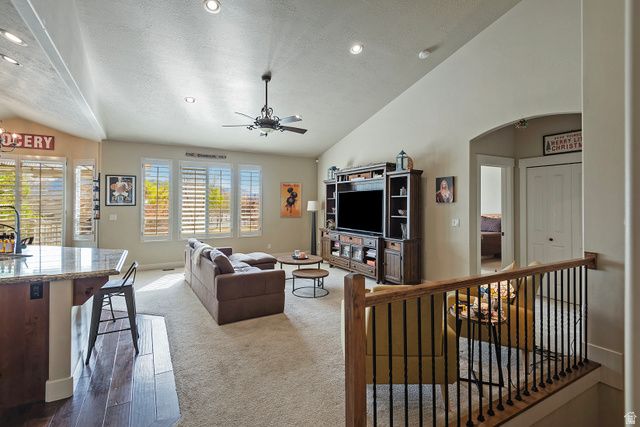 12811 S TORTOISE LN, Riverton, UT 84065