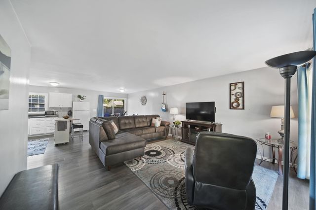 3457 Cambridge Avenue, Jackson, MI 49203