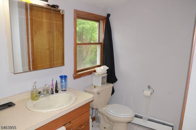 10 Allaire Rd, West Milford Twp., NJ 07421