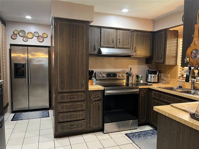 10885 SE 74TH COURT, Belleview, FL 34420