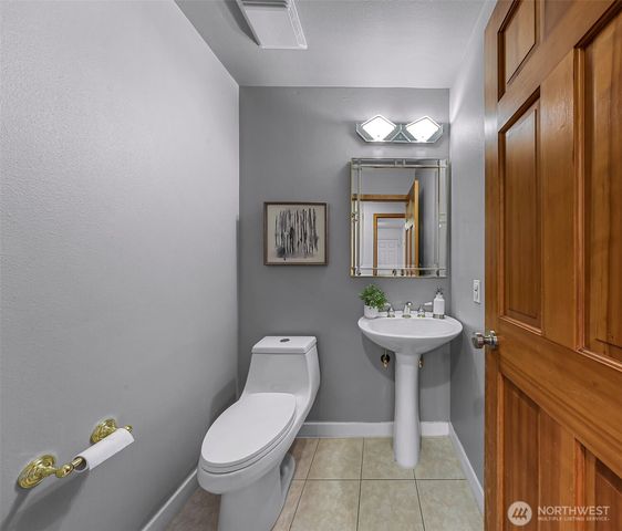 10409 NE 151st Place, Bothell, WA 98011