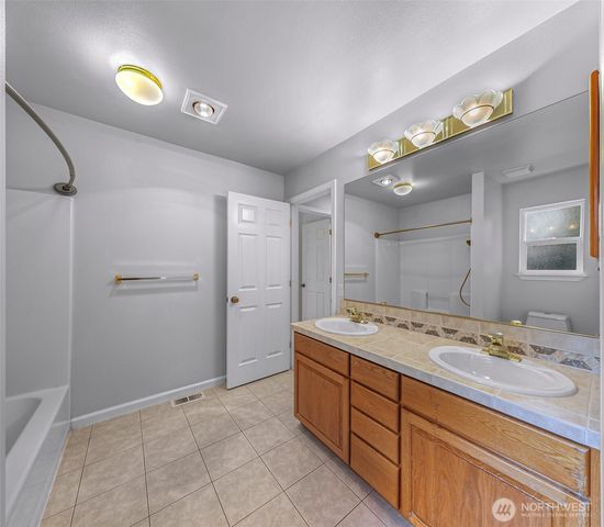 10409 NE 151st Place, Bothell, WA 98011