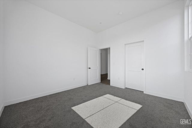 7017 Travata Court, Bakersfield, CA 93314