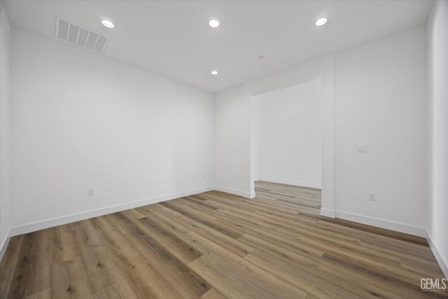 7017 Travata Court, Bakersfield, CA 93314