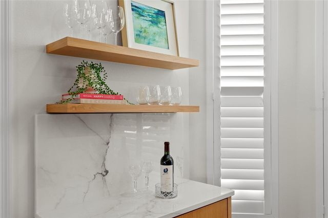 1067 PINELLAS BAYWAY S, St Petersburg, FL 33715