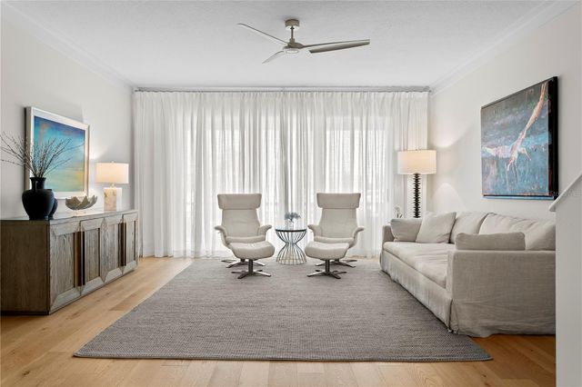 1067 PINELLAS BAYWAY S, St Petersburg, FL 33715