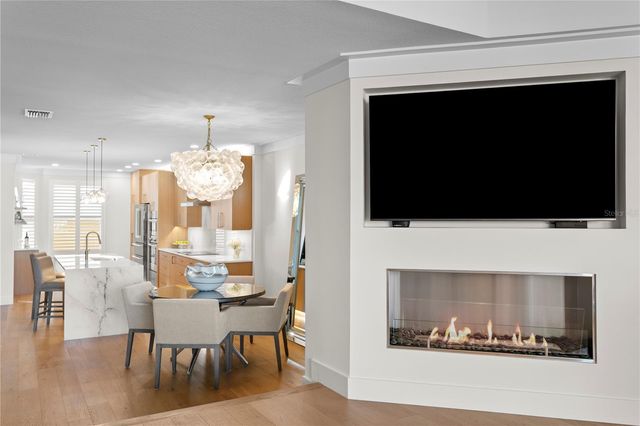 1067 PINELLAS BAYWAY S, St Petersburg, FL 33715