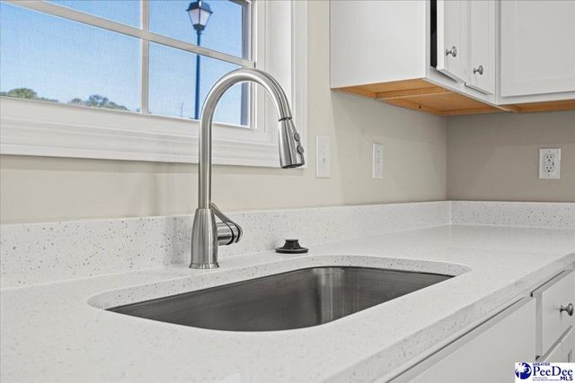 877 Merilou Way, Florence, SC 29506