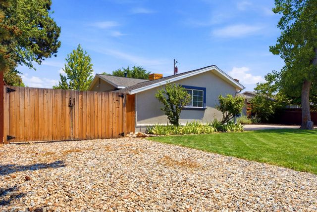 7237 S 2700 E, Cottonwood Heights, UT 84121