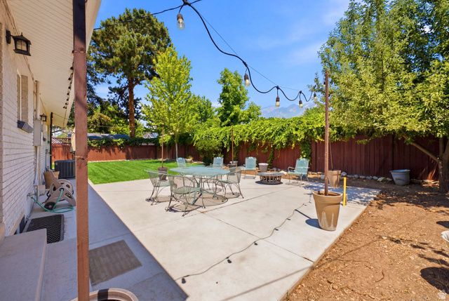 7237 S 2700 E, Cottonwood Heights, UT 84121