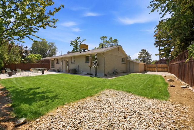 7237 S 2700 E, Cottonwood Heights, UT 84121