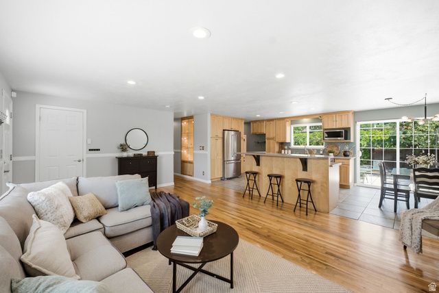 7237 S 2700 E, Cottonwood Heights, UT 84121