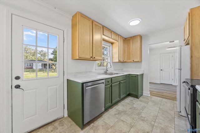 6306 Davies Avenue, Huntsville, AL 35806