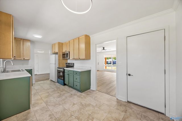 6306 Davies Avenue, Huntsville, AL 35806