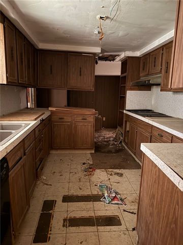 2809 Austin St, Corpus Christi, TX 78404