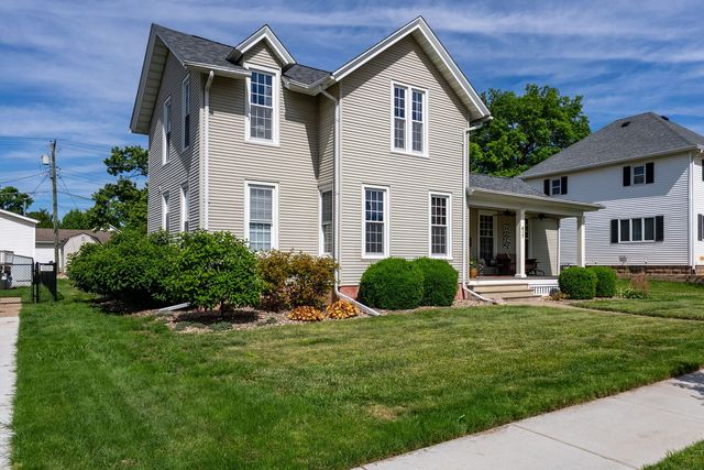 417 N State Street, Geneseo, IL 61254