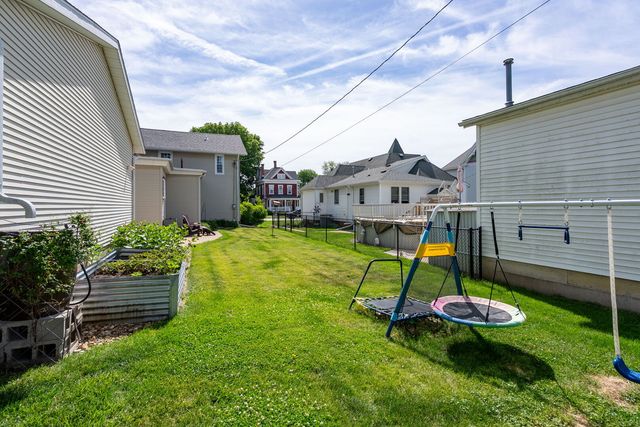 417 N State Street, Geneseo, IL 61254