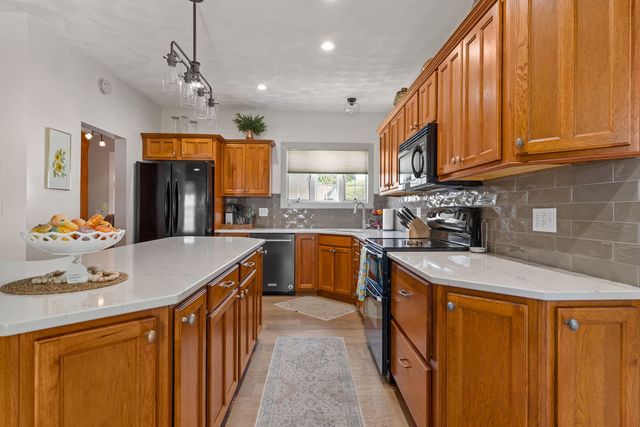417 N State Street, Geneseo, IL 61254