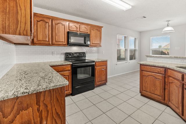 6518 Ashland Drive, Greenville, TX 75402