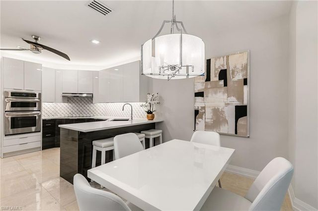 173 Colonade CIR 1401, Naples, FL 34103