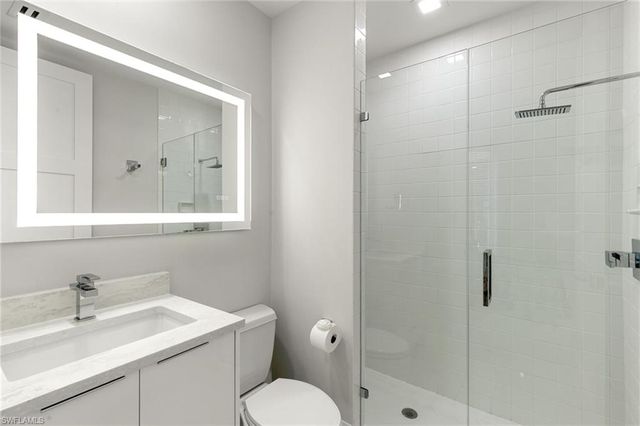 173 Colonade CIR 1401, Naples, FL 34103