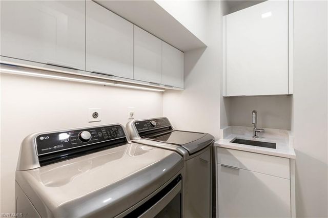 173 Colonade CIR 1401, Naples, FL 34103