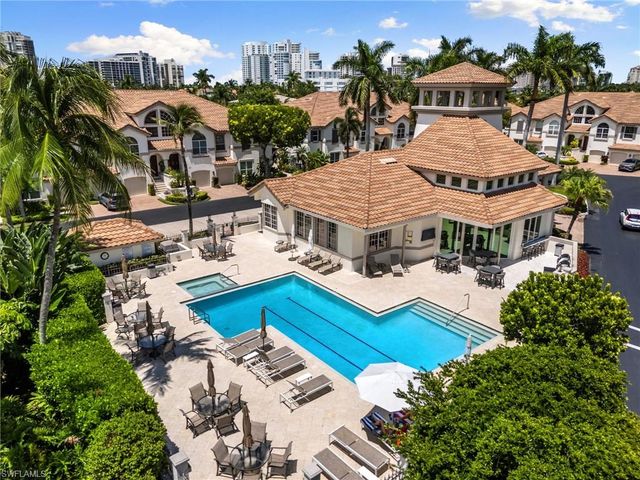 173 Colonade CIR 1401, Naples, FL 34103